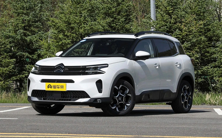 Стоимость Citroen C5 Aircross с двухлетней гарантией рухнула: кроссовер подешевел в России на полмиллиона рублей всего за месяц