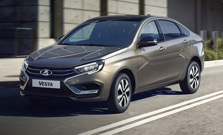 Lada Vesta снова можно купить за 1,24 млн рублей, и это будет машина с мотором мощностью 106 л.с. Но нужно выполнить ряд условий