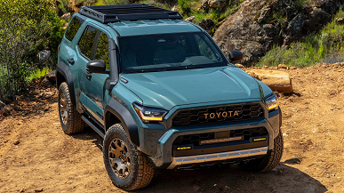 Первый по-настоящему новый за 15 лет. Представлен Toyota 4Runner 2025, на этот раз — без 4,0-литрового мотора V6, но с 8-ступенчатым автоматом