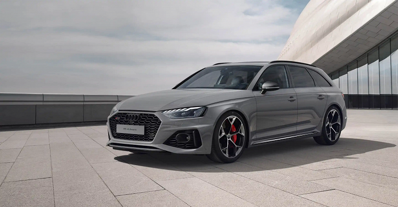 Представлен «заряженный» универсал Audi RS 4 Avant 2024. Цена уже известна