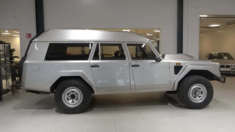 Редчайшему Lamborghini LM002 требуются новые шины: в мире остался всего один комплект за 52 000 долларов