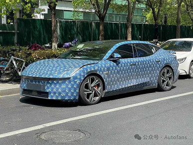 Тот же Zeekr 001, но с прицелом на конкуренцию с Porsche Panamera. Новые изображения Lynk & Co ZERO