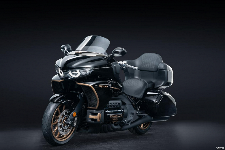 Great Wall со своим 8-цилиндровым мотоциклом Soul попыталась заткнуть за пояс Honda Gold Wing, но оказалось, что Soul особо никому не нужен