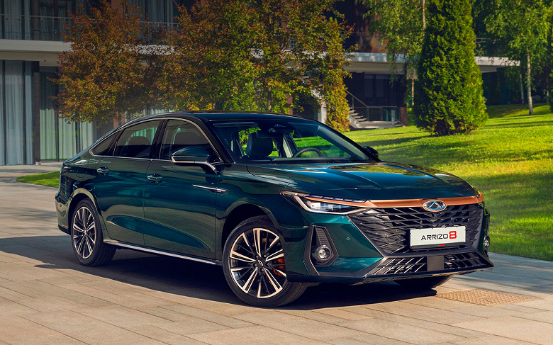 Китайский аналог Toyota Camry подешевел в России: стоимость Chery Arrizo 8 опустилась до 2,8 млн рублей