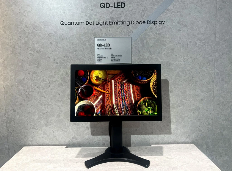 Samsung представила новый дисплей QD-LED