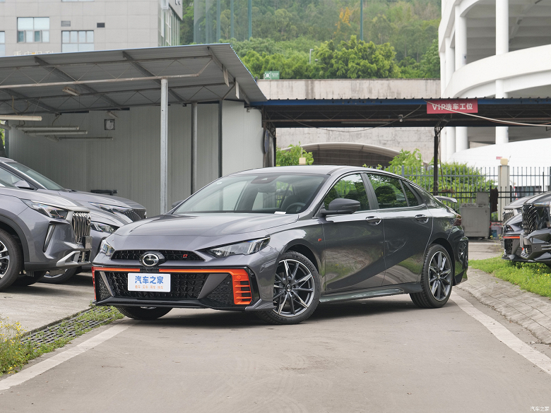 Спортивный и недорогой одноклассник Toyota Camry: представлен Shadow Leopard 2024