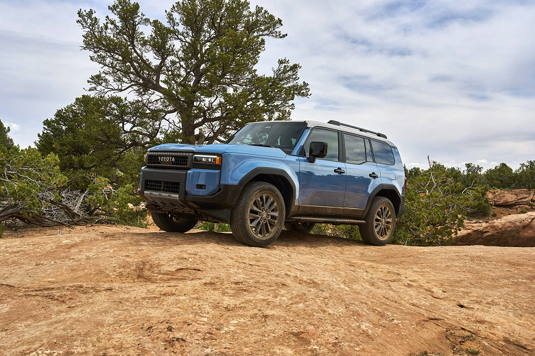 Ценовая накрутка на Toyota Land Cruiser 2024 уже достигла $30 000. В США за модель просят до $107 169