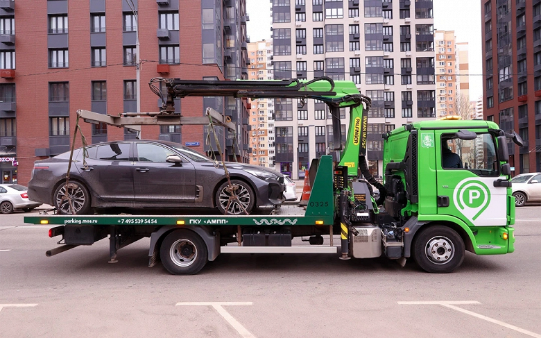 Zeekr попал в российский топ-3 вместе с BMW и Mercedes по количеству эвакуаций автомобилей без номеров