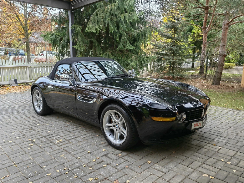 Редкий родстер BMW Z8 продают в России по цене трех Land Cruiser 300