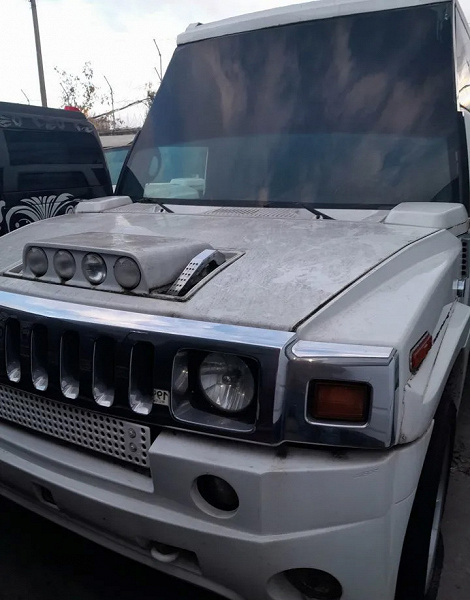 В России выставили на продажу восьмиколёсный Hummer H2 с 6,0-литровым мотором — по цене Lada Granta