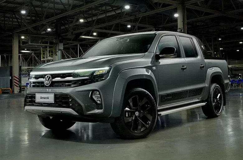 Это новая версия самого первого Volkswagen Amarok, которому уже почти 15 лет. Компания показала рестайлинговую версию пикапа первого поколения