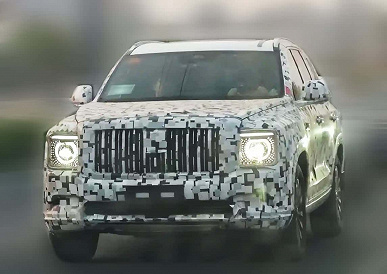 «Китайский Rolls-Royce Cullinan» сравнили с Tank 700. Живые фото Tank 800