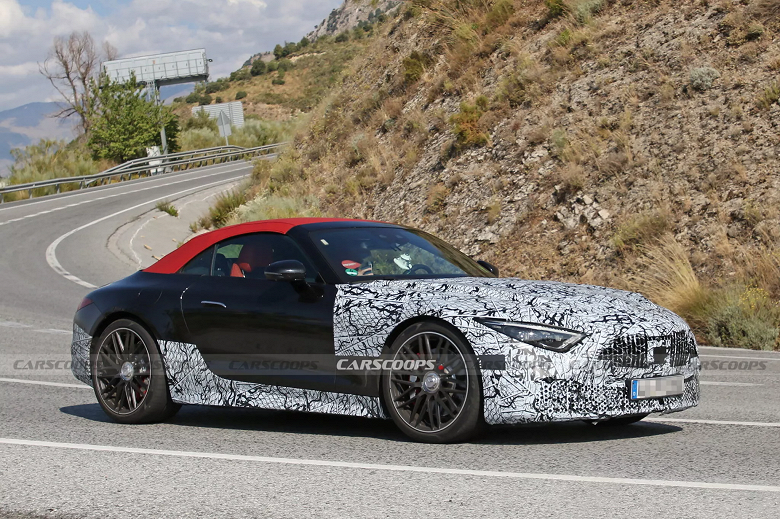 Mercedes-AMG SL 2025 впервые засняли вживую