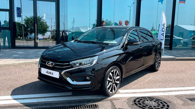 «Полнофункциональные» Lada Vesta, Lada Aura, Lada Granta с климат- и круиз-контролем и миллионный автомобиль в новейшей истории АвтоВАЗа. Завод рассказал о планах на ближайшее время