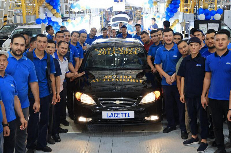 Уходит легенда: в Узбекистане собрали последний Chevrolet Lacetti