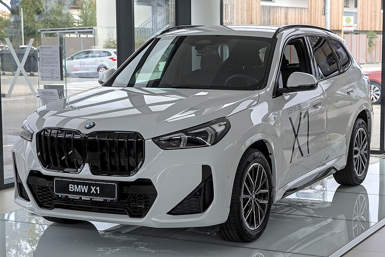 BMW X1 в России подешевели. На машины дают двухлетнюю гарантию