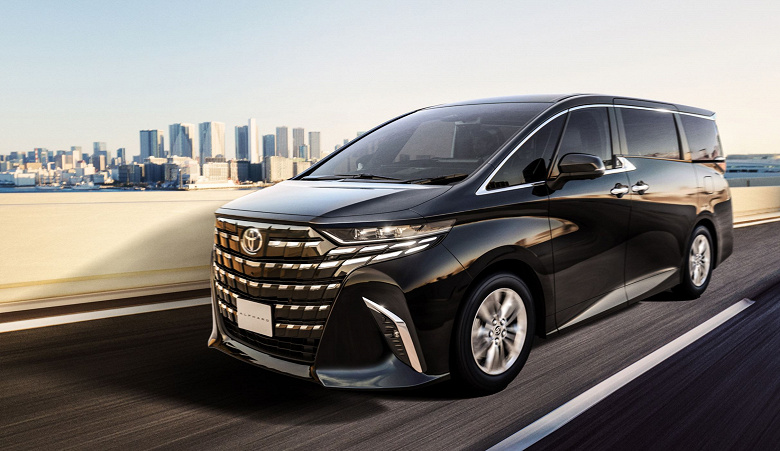 Дешевая Toyota Alphard выходит в сентябре: 8 мест, передний привод и два мотора на выбор