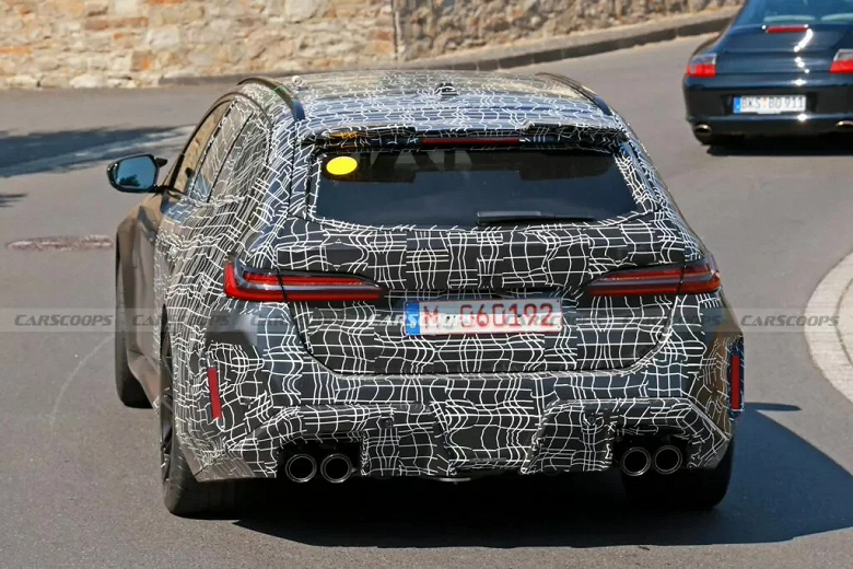 Новейший универсал BMW M5 Touring 2025 показали вживую накануне анонса